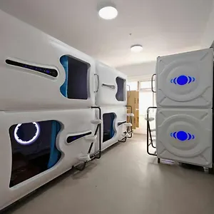  Albergue Space Capsule